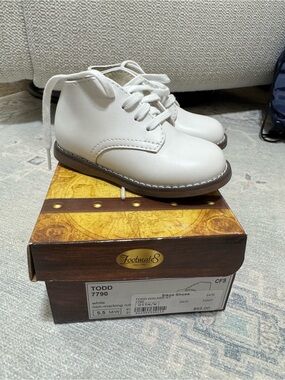 FootMates White Lace-Up Toddler Walkers